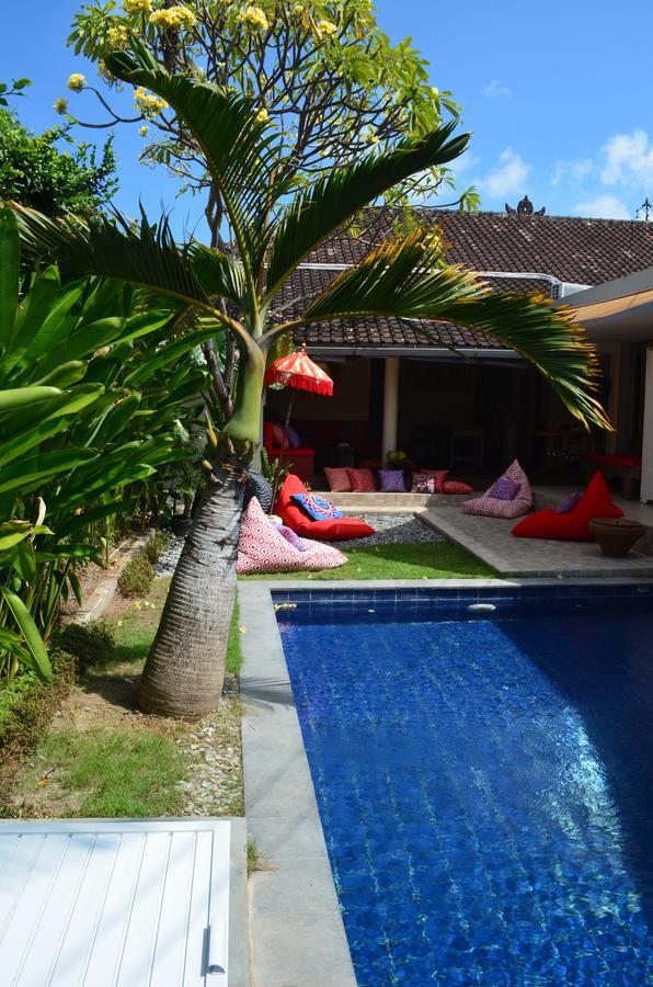 Karisa Pods Hostel เซมินยัค ภายนอก รูปภาพ